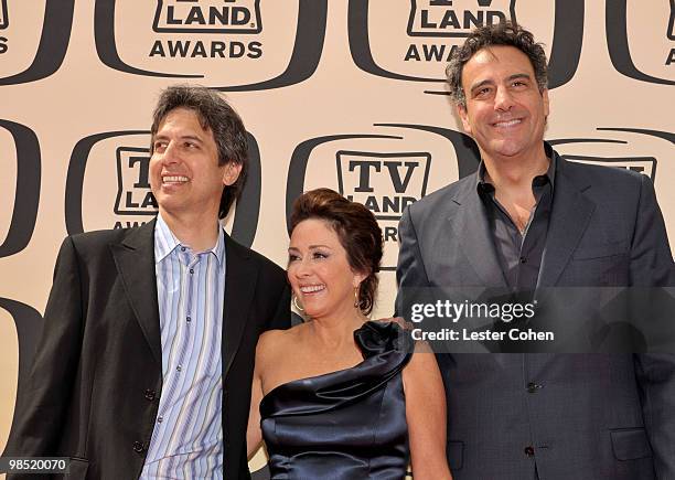 Actors Ray Romano,Patricia Heaton, and Brad Garrett arrive at the 8th Annual TV Land Awards at Sony Studios on April 17, 2010 in Los Angeles,...