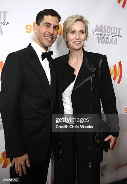 President Jarrett Barrios and actress Jane Lynch pose during the cocktail reception for the 21st Annual GLAAD Media Awards held at Hyatt Regency...