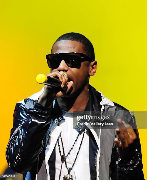 Rapper Fabolous perfoms during BSBG Music College Tour at James L. Knight Center on April 16, 2010 in Miami, Florida.
