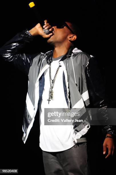 Rapper Fabolous perfoms during BSBG Music College Tour at James L. Knight Center on April 16, 2010 in Miami, Florida.