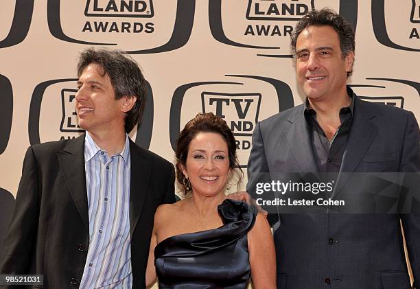 Actors Ray Romano,Patricia Heaton, and Brad Garrett arrive at the 8th Annual TV Land Awards at Sony Studios on April 17, 2010 in Los Angeles,...