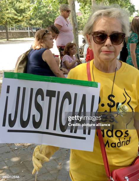 June 2018, Germany, Madrid: Fuencisla Gomez takes part in a demonstration related to the trial regarding the decade-long theft of babies during the...