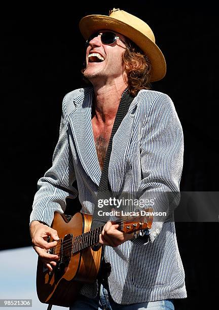 Tim Rogers performs during the Dow Live Earth Run for water at The Docklands on April 18, 2010 in Melbourne, Australia.