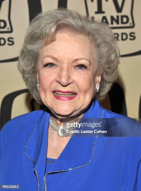 Actress Betty White backstage during the 8th Annual TV Land Awards at Sony Studios on April 17, 2010 in Los Angeles, California.