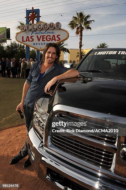 Jake Owen poses on April 17, 2010 in Las Vegas, Nevada.