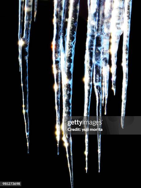 icicle - ijspegel stockfoto's en -beelden