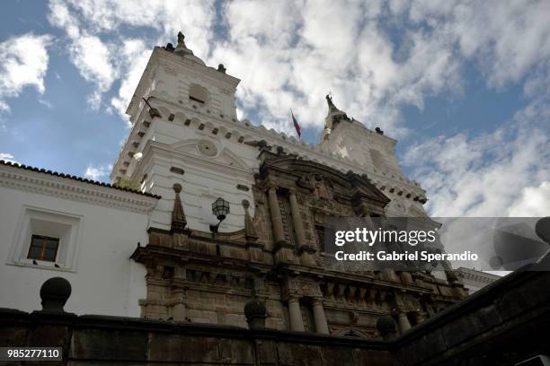 church and monastery of st. francis, quito - sancti spiritus stock-fotos und bilder