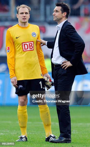 Manager Michael Preetz and goalkeeper Jaroslav Drobny of Berlin look dejected after the Bundesliga match between Eintracht Frankfurt and Hertha BSC...