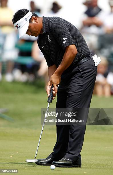 Choi of South Korea hits a putt during the final round of the Verizon Heritage at the Harbour Town Golf Links on April 18, 2010 in Hilton Head...