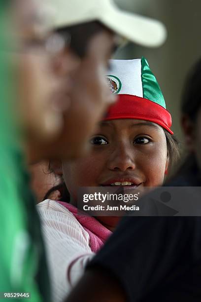 Mexicans fans during a training session of Mexico's nacional soccer team at La Capilla field on April 17, 2010 in Avandaro, Mexico.