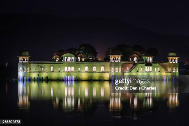 the jal mahal (water palace) in jaipur, india - jal mahal stock pictures, royalty-free photos & images