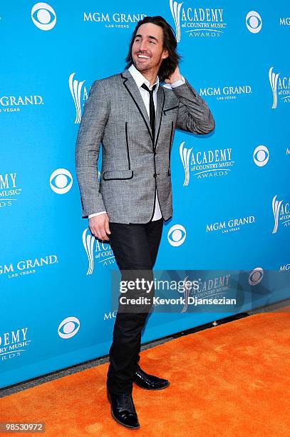 Musician Jake Owen arrives for the 45th Annual Academy of Country Music Awards at the MGM Grand Garden Arena on April 18, 2010 in Las Vegas, Nevada.