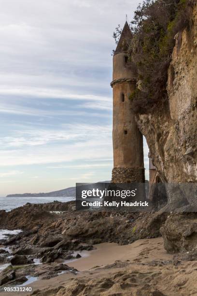 victoria beach tower - victoria tower stock pictures, royalty-free photos & images