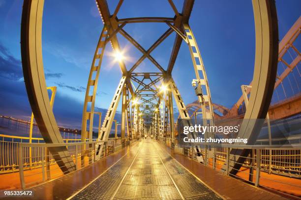 the songhua river binzhou railway bridge,harbin - binzhou stock-fotos und bilder