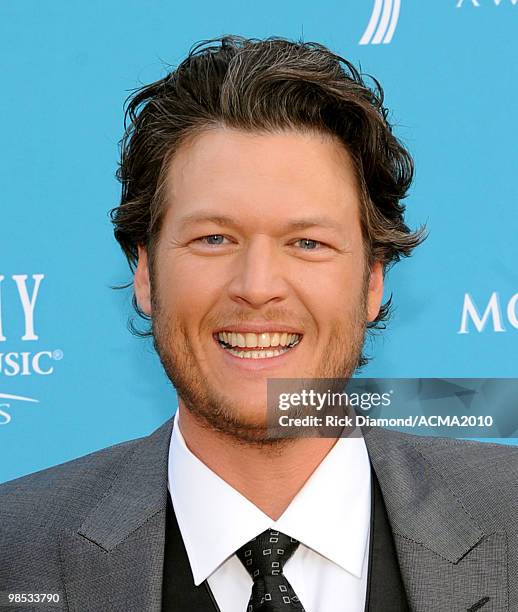 Musician Blake Shelton arrives for the 45th Annual Academy of Country Music Awards at the MGM Grand Garden Arena on April 18, 2010 in Las Vegas,...