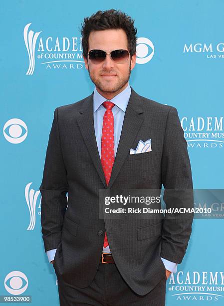 Musician David Nail arrives for the 45th Annual Academy of Country Music Awards at the MGM Grand Garden Arena on April 18, 2010 in Las Vegas, Nevada.