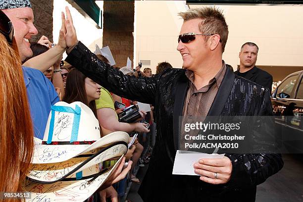 Gary LeVox of Rascal Flatts meets fans at the 45th Annual Academy of Country Music Awards at the MGM Grand Garden Arena on April 18, 2010 in Las...