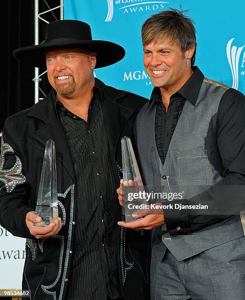Eddie Gentry Photos and Premium High Res Pictures - Getty Images