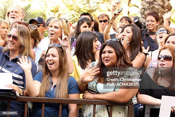 Fans wait to see performers at the 45th Annual Academy of Country Music Awards at the MGM Grand Garden Arena on April 18, 2010 in Las Vegas, Nevada.