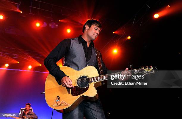 Singer Troy Gentry of Montgomery Gentry performs onstage at the 45th Annual Academy of Country Music Awards All Star Jam at the MGM Grand...