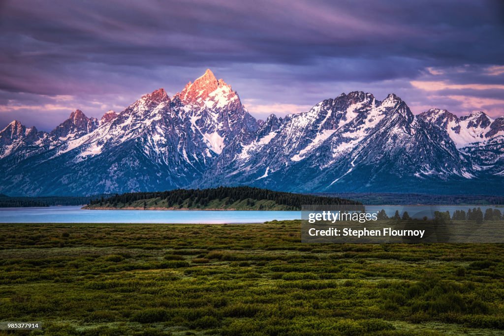The Grand Tetons mountain range in Wyoming, USA.