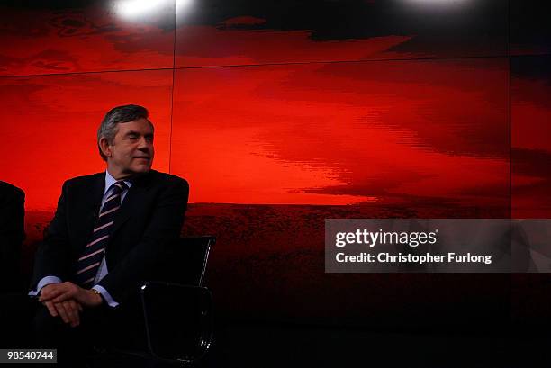 British Prime Minister Gordon Brown, holds a press conference to discuss the economy at the officers of Bloomberg on April 19, 2010 in London,...