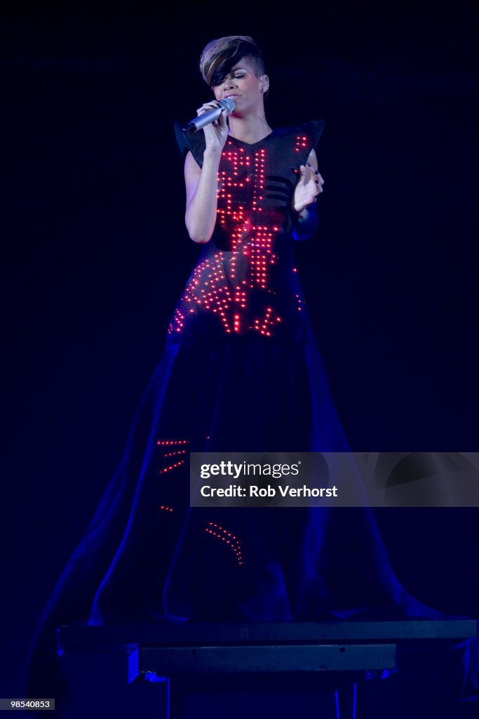 Rhianna Performs At Arnhem Gelredome In Netherlands