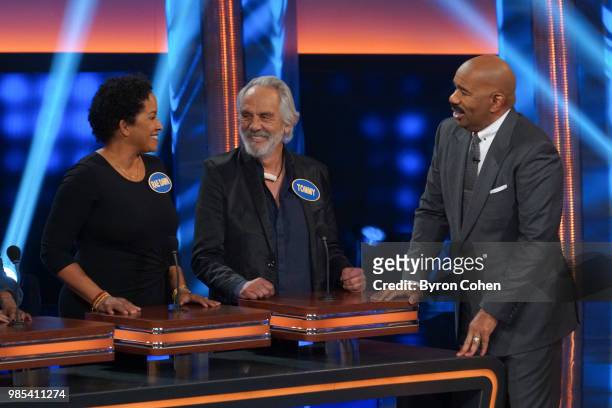 Sherri Shepherd vs. Ian Ziering and Tommy Chong vs. Derek Fisher & Gloria Govan" - The celebrity teams competing to win cash for their charities...