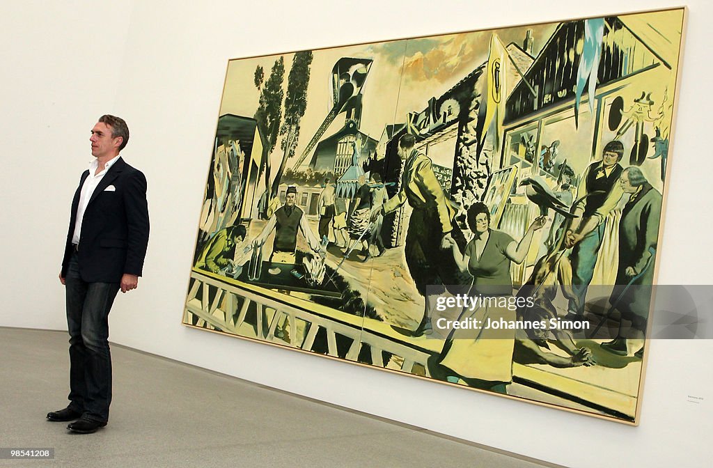 German Neo Rauch German artist Neo Rauch poses in front of his painting 'Kalimuna' at ...