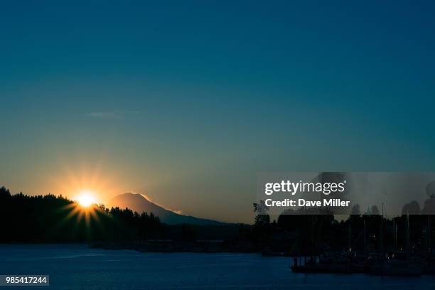 sunrise seen from gig harbor, wa - gig harbor stock pictures, royalty-free photos & images