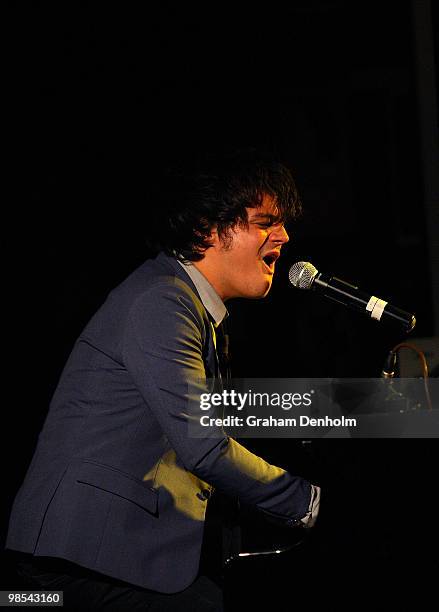 Musician Jamie Cullum performs at The Basement on April 19, 2010 in Sydney, Australia.