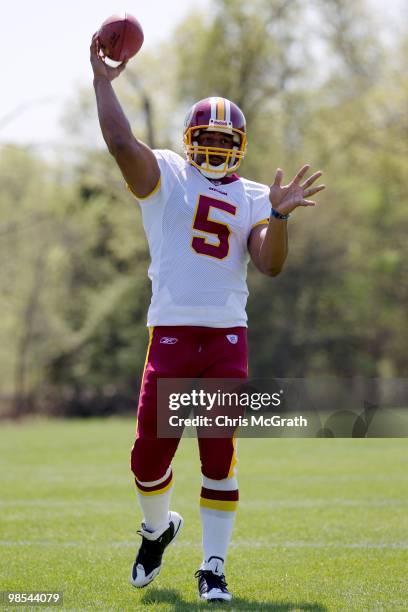 Washington Redskins Donovan McNabb works out at the Washington Redskins training facility on April 15, 2010 in Ashburn, Virginia