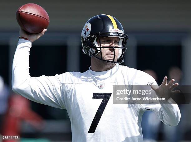 Ben Roethlisberger of the Pittsburgh Steelers practices on April 19, 2010 at the Pittsburgh Steelers South Side training facility in Pittsburgh,...