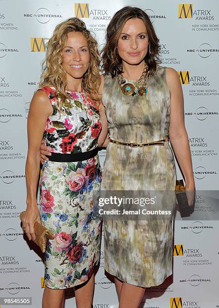 Singer Sheryl Crow and actress Mariska Hargitay pose for photos at the 2010 Matrix Awards presented by New York Women in Communications at The...