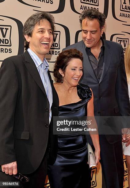 Actors Ray Romano,Patricia Heaton, and Brad Garrett arrive at the 8th Annual TV Land Awards at Sony Studios on April 17, 2010 in Los Angeles,...