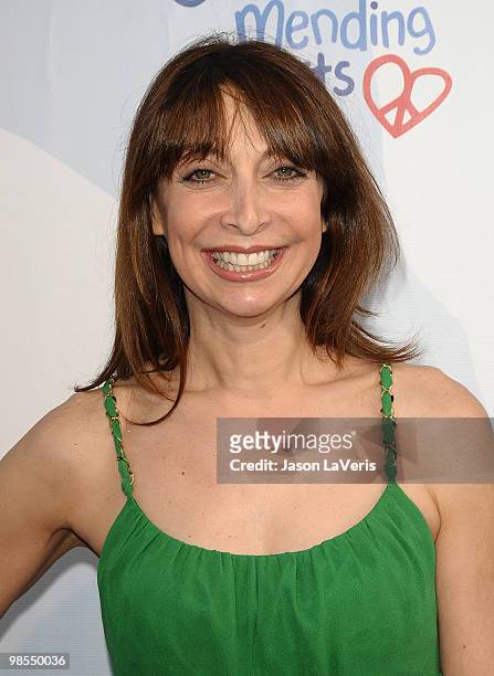 Actress Illeana Douglas attends the Children Mending Hearts 3rd annual "Peace Please" gala at The Music Box at the Fonda Hollywood on April 16, 2010...
