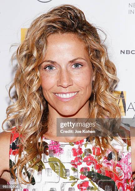 Singer Sheryl Crow attends the 2010 Matrix Awards presented by New York Women in Communications at The Waldorf Astoria on April 19, 2010 in New York...