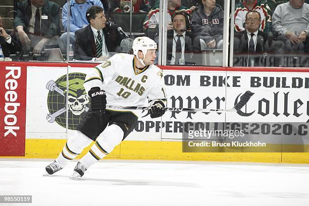 Brenden Morrow of the Dallas Stars skates against the Minnesota Wild during the game at the Xcel Energy Center on April 10, 2010 in Saint Paul,...