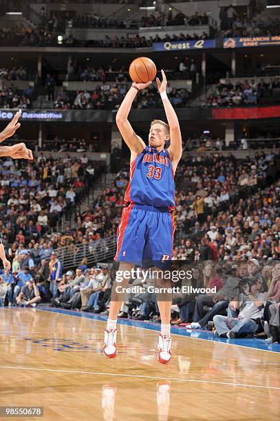 Jonas Jerebko of the Detroit Pistons makes a jumpshot against the Denver Nuggets on February 26, 2010 at the Pepsi Center in Denver, Colorado. NOTE...