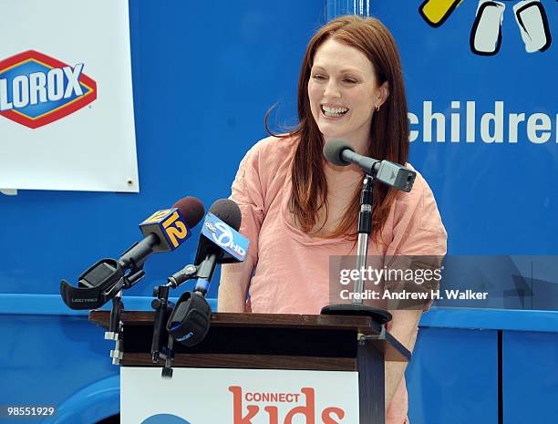 Actress Julianne Moore speaks at the New York Children's Health Project on April 19, 2010 in the Bronx borough of New York City.