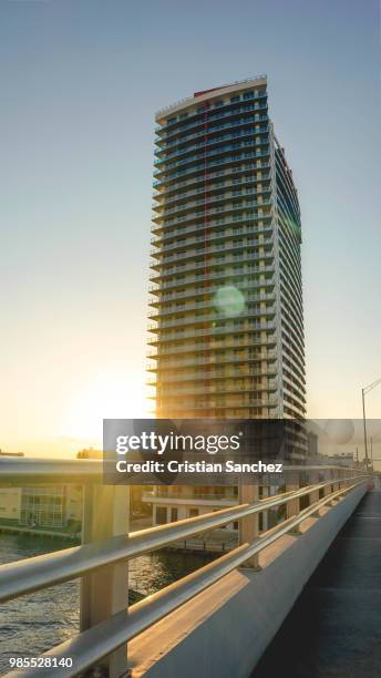 hallandale beach architecture - hallandale beach stock pictures, royalty-free photos & images