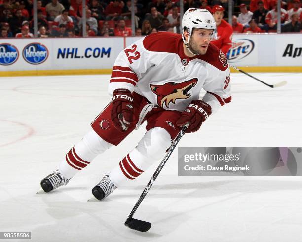 Lee Stempniak of the Phoenix Coyotes turns up ice during Game Three of the Eastern Conference Quarterfinals of the 2010 NHL Stanley Cup Playoffs...