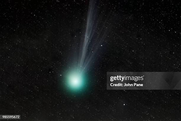 comet lovejoy (q2) 2015-01-10 - comet fotografías e imágenes de stock