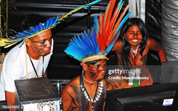 Tribal Computer 159 Feather Tribal Tattoo Stock Photos, High-Res Pictures, and Images ...