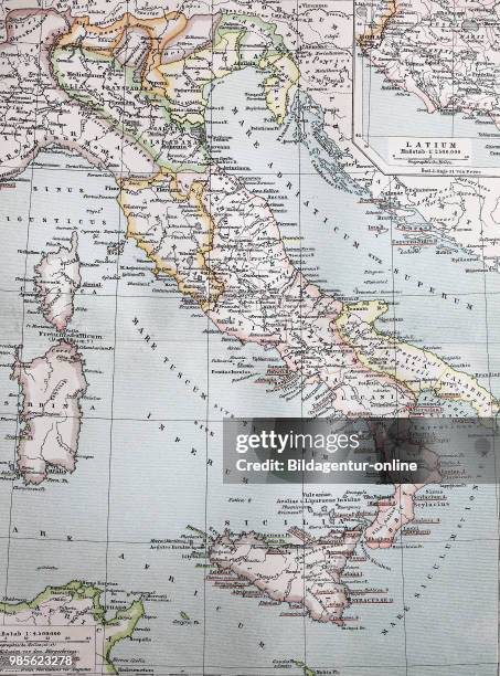 Landkarte von Italien im Jahre 1895, map of Italy, digital improved reproduction of an original print from the year 1895.