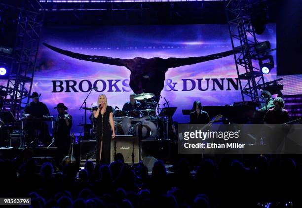 Singer Faith Hill performs onstage during Brooks & Dunn's The Last Rodeo Show at MGM Grand Garden Arena on April 19, 2010 in Las Vegas, Nevada.