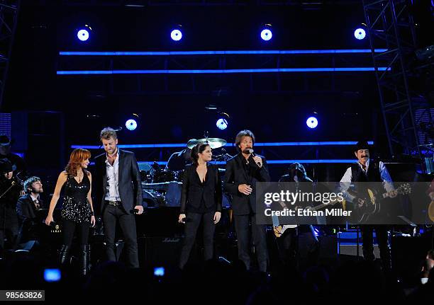 Musicians Dave Haywood, Reba McEntire, Charles Kelley, Hillary Scott, Ronnie Dunn, and Kix Brooks perform onstage during Brooks & Dunn's The Last...