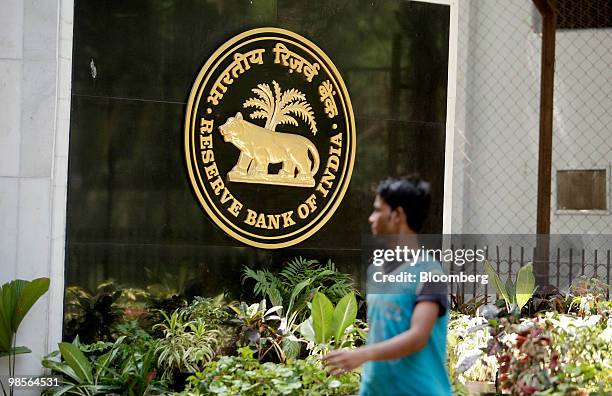 Rbi Icon 413 Rbi Building Stock Photos, High-Res Pictures, and Images - Getty Images