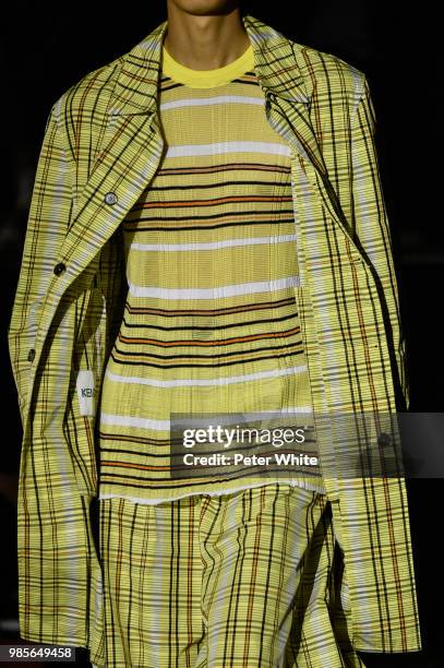 Model, fashion detail, walks the runway during the Kenzo Menswear Spring/Summer 2019 show as part of Paris Fashion Week on June 24, 2018 in Paris,...