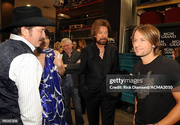 Musician Kix Brooks and wife Barbara Brooks with musicians Ronnie Dunn and Keith Ubrban pose backstage during Brooks & Dunn's The Last Rodeo Show at...